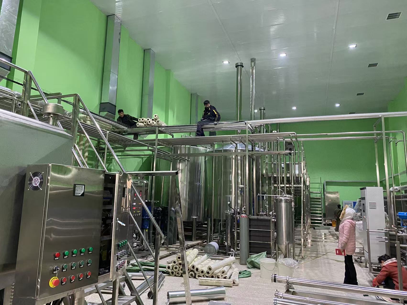 正定精酿啤酒设备厂—精酿啤酒设备制造：传承工艺与创新科技的交融